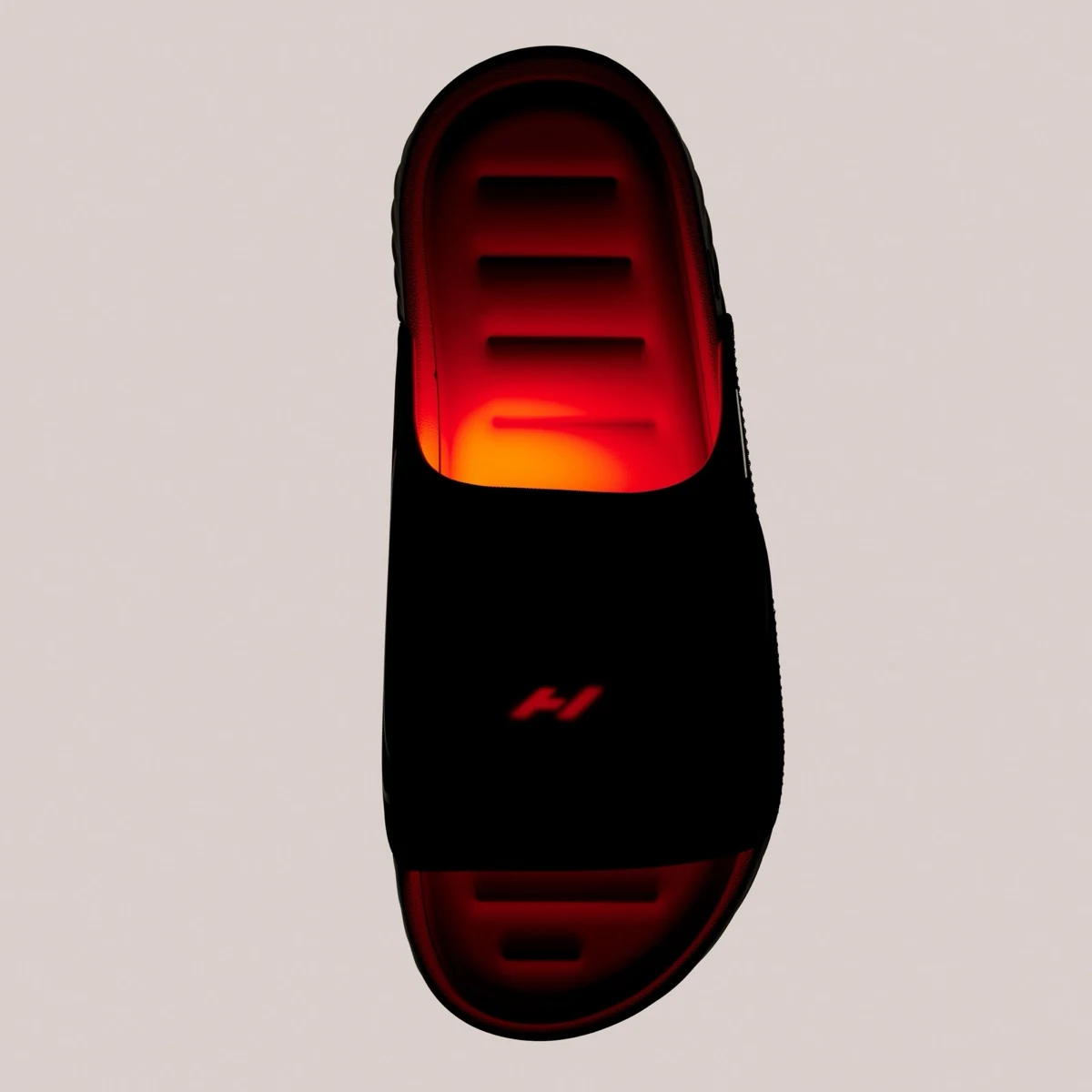 Чёрные Nike Air Zoom Hyperslide с включённым нагревом, вид сверху